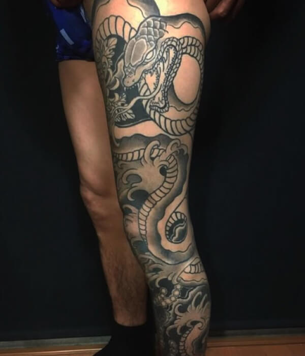 Venomous Snake Tattoo - Trending Tattoo Venomous Snake Tattoo