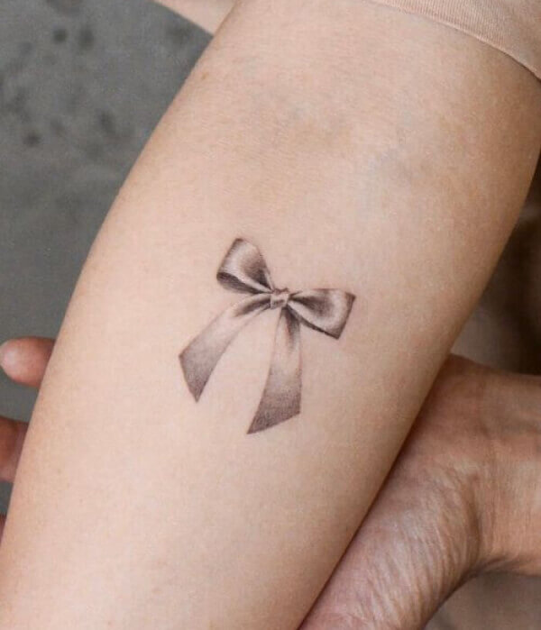 Ribbon-Bow-Tattoo