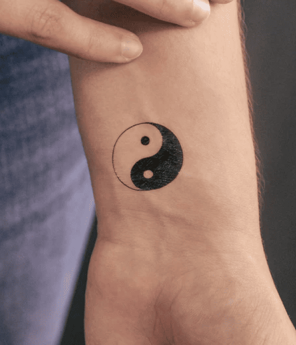 Yin Yang Tattoo - Trending Tattoo Yin & Yang Tattoo